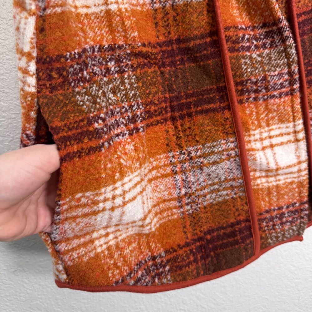 Free People Wrapped Up Blanket Vest Womens Medium Plaid Jacket Cozy Boho NEW M - Picture 7 of 11